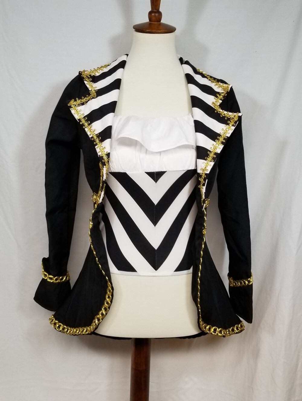 Spirit High Seas Captain Women XS Jacket Shirt Set Black White Gold Halloween